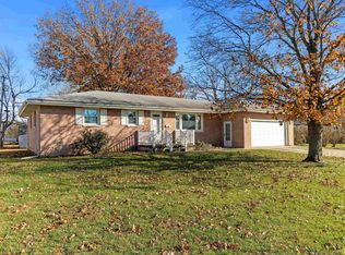 108 W Crestwood Dr, Morton, IL 61550