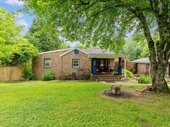 298 Stamey Valley Rd, Travelers Rest, SC 29690