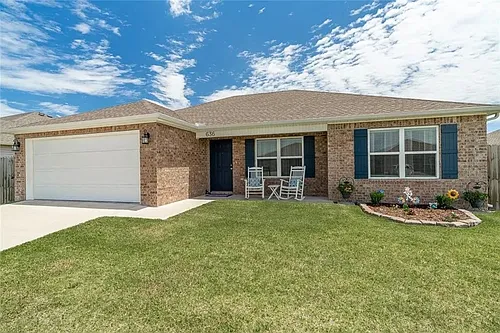 636 Woodcreek Loop Photo 1