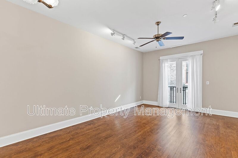 1st image of 709 N 4th St Suite 203