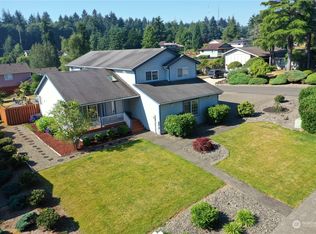 1027 Franklin Dr, Cosmopolis, WA 98537