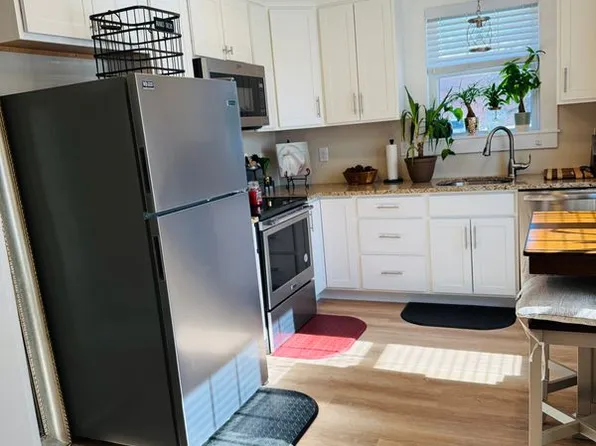 69 Washington St, West Warwick, RI