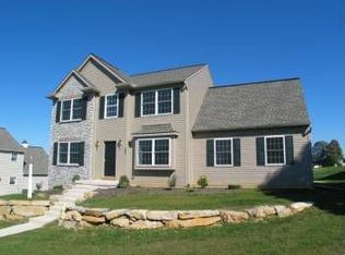 2951 Weaver Rd, Lancaster, PA 17601
