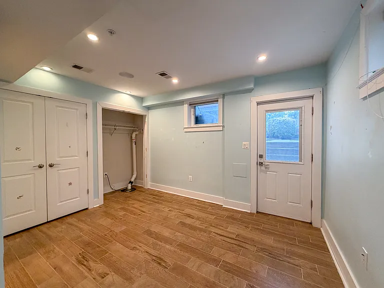1601 Hobart St NW #1 — Photo 28