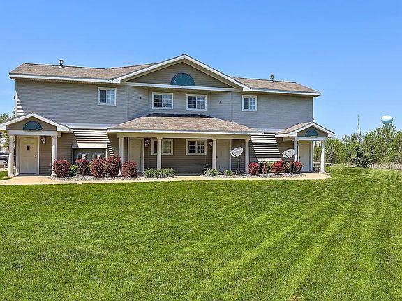 2nd image of 72300 Erika Way #9-305