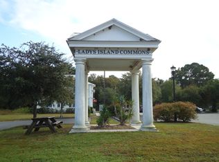 125 Ladys Island Cmns, Beaufort, SC 29907