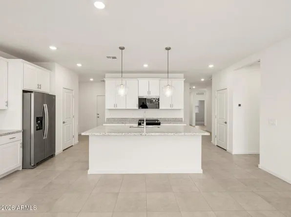 15828 W COTTONTAIL Lane, Surprise, AZ 85387