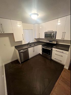 1st image of 959 S Gramercy Pl