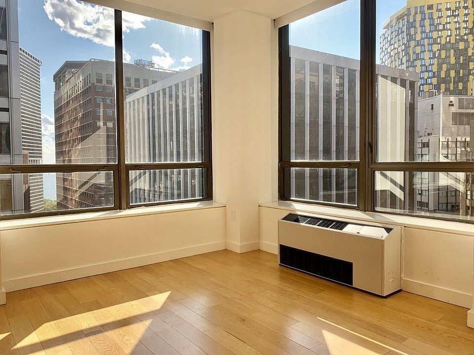 1st image of 99 Wall St #22D