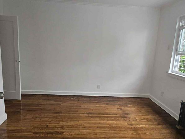 30-38 Hobart St #1