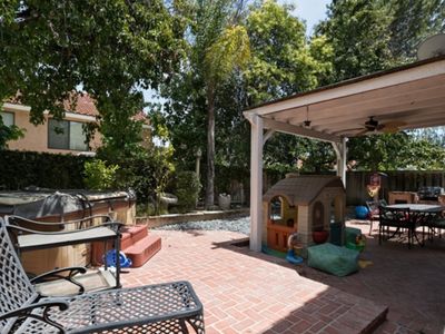 (Undisclosed Address), Calabasas, CA, 91301