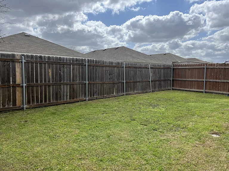 8864 Valley River Dr — Photo 13