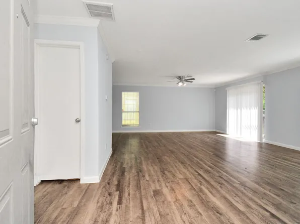 1908 Avenue B, Katy, TX 77493