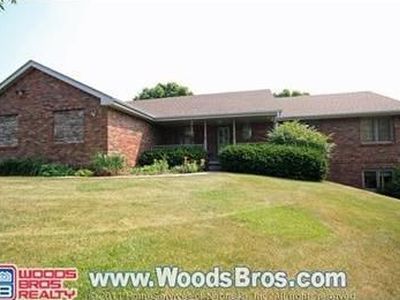 3001 W Paddock Rd, Lincoln, NE, 68523
