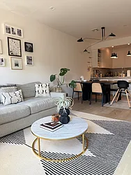 83 Saint Mark's Place, #2