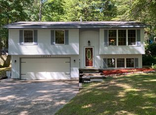 18277 Forest Ave, Spring Lake, MI 49456