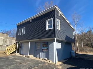 9 Railroad Ave, Beacon Falls, CT 06403