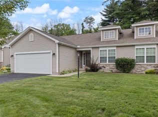 37 Angela Villa Ln, Rochester, NY 14626