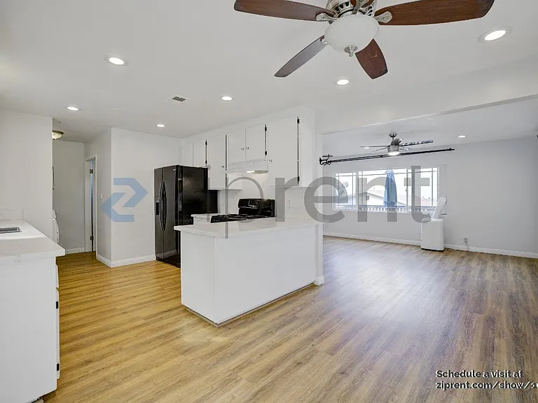 1142 N Alma Ave — Photo 3