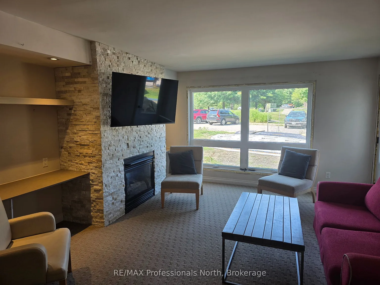 1 bed, $2,000 — Photo 1