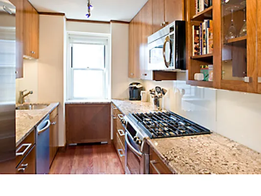 Sold by Corcoran | media 19