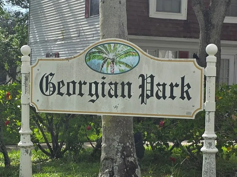 407 Georgian Park Dr — Photo 16