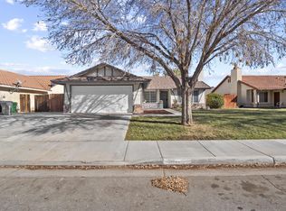 43940 Estrella Ln, Lancaster, CA 93535