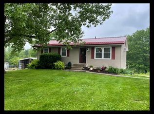 105 Sierra Cir, Macon, MO 63552