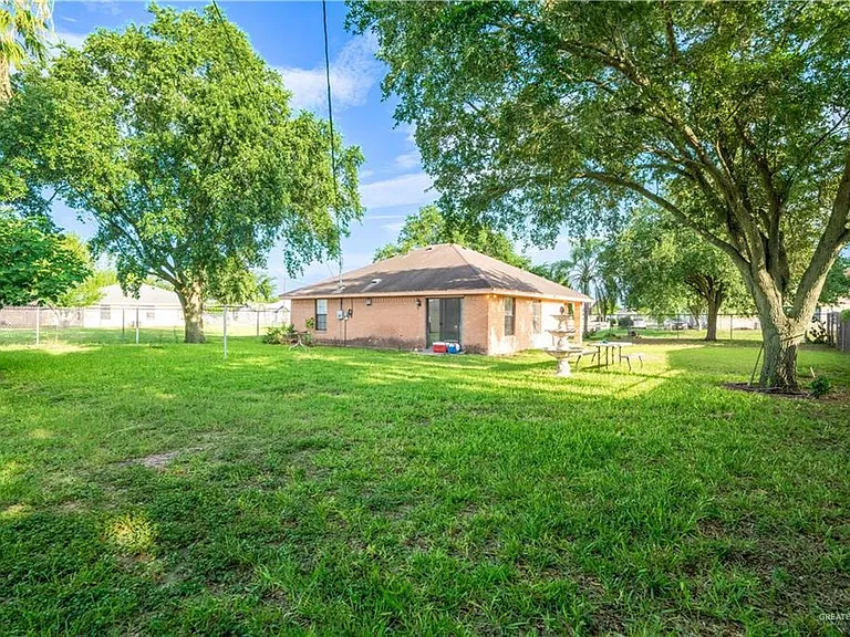2702 Blue Jay Dr — Photo 26