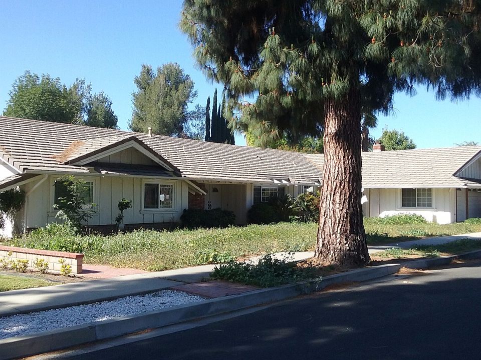 1st image of 19044 Superior St