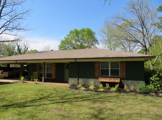 303 E Spring St, Taylor, AR 71861