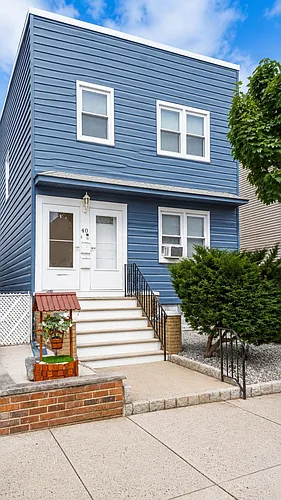 40 Humphrey Ave Photo 1