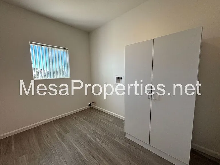 6087 Elsinore Rd — Photo 23