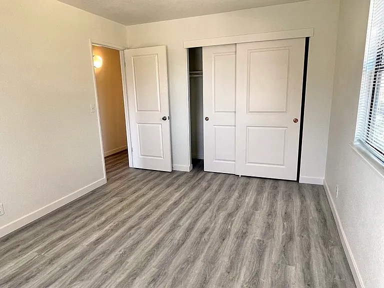 331 S Jefferson St #5 — Photo 4