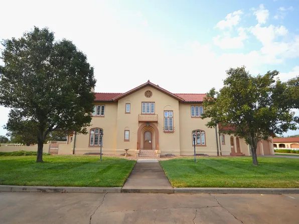 1725 W 4th Ave, Hutchinson, KS 67501