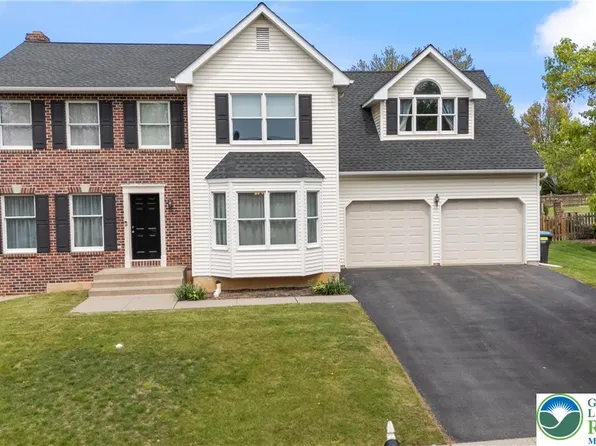 4185 Allen St, Bethlehem, PA 18020