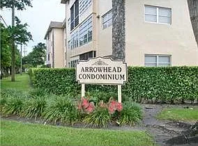 2 bed, 2.0 bath, 949 sqft, $1,900 — Photo 4
