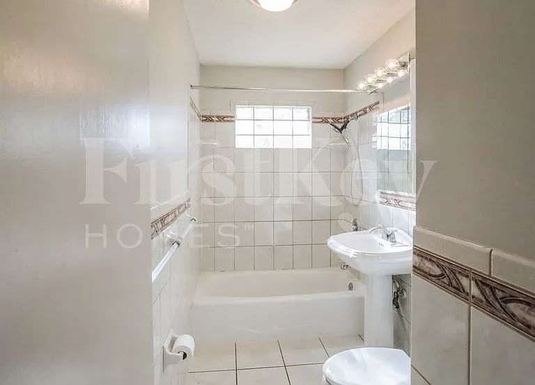 5126 S Delaware Ave — Photo 11
