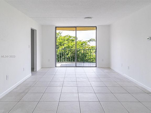 5th image of 9320 Fontainebleau Blvd APT 514