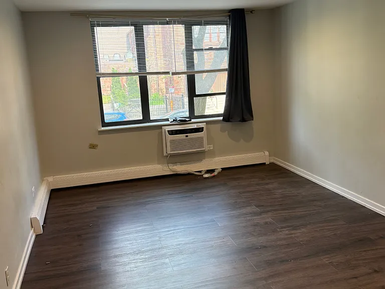 5742 N Kenmore Ave #202 — Photo 5