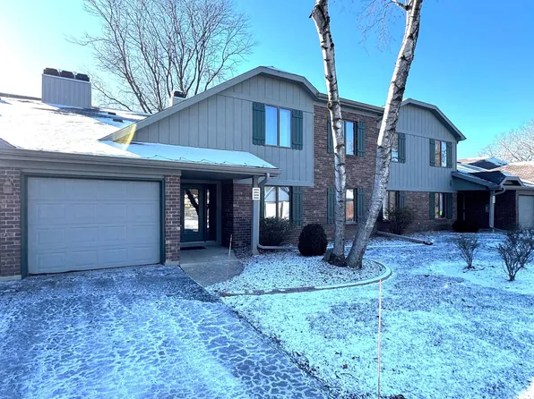 2964 Mossy Oak Cir, Green Bay, WI 54311