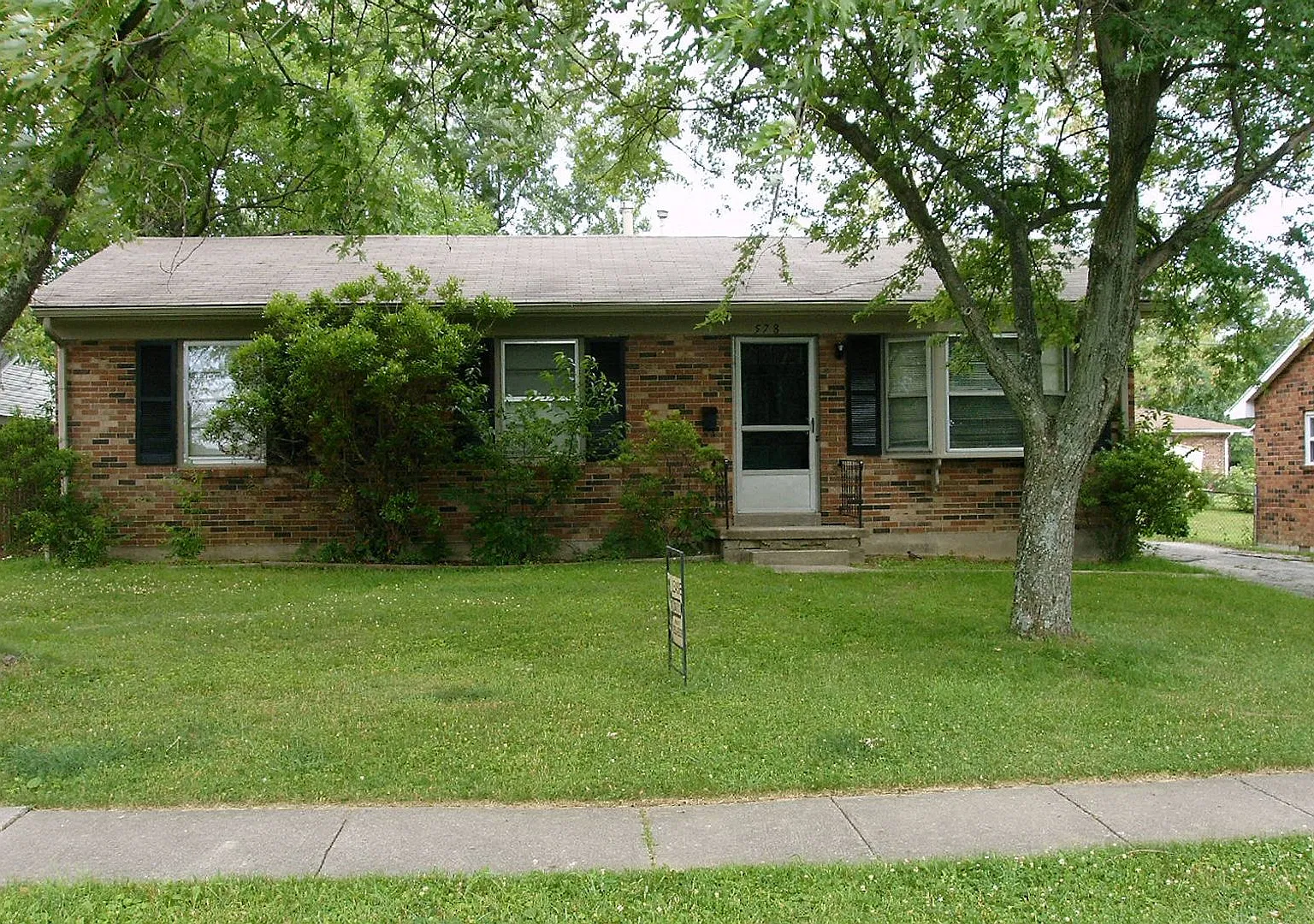 Coming Soon! Nice 3 Br House! *Autumn Special: 1/2 Off 1st Month!* — Photo 1