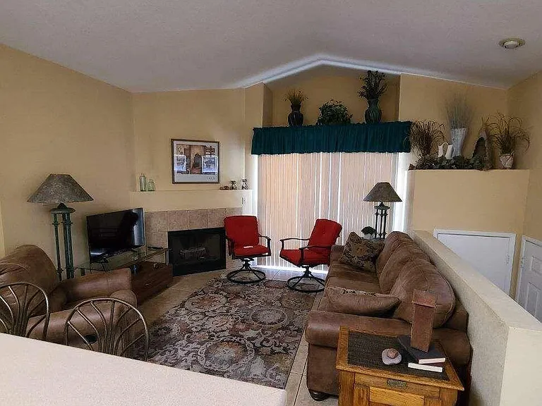 1650 Smoketree Ave S #275A — Photo 3