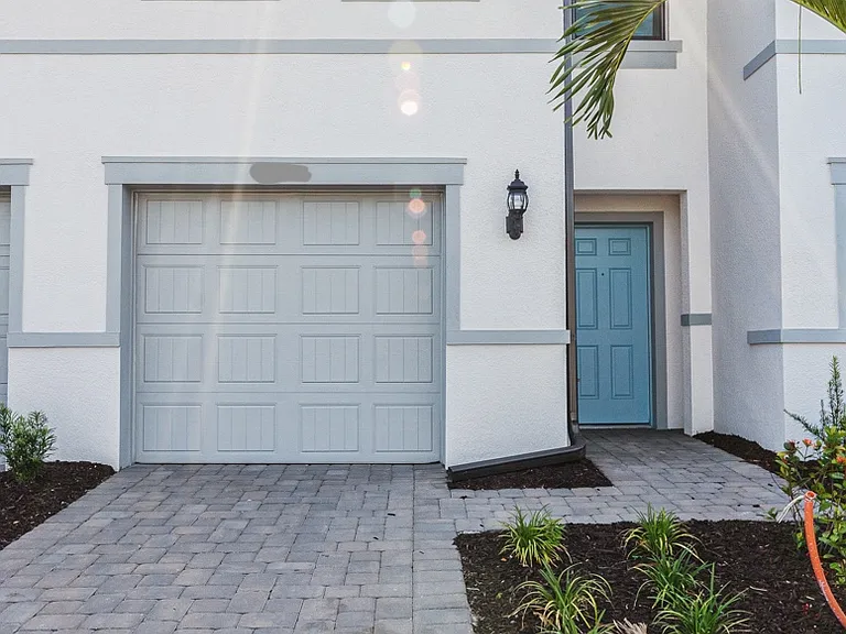 1816 Vanora Ln — Photo 1