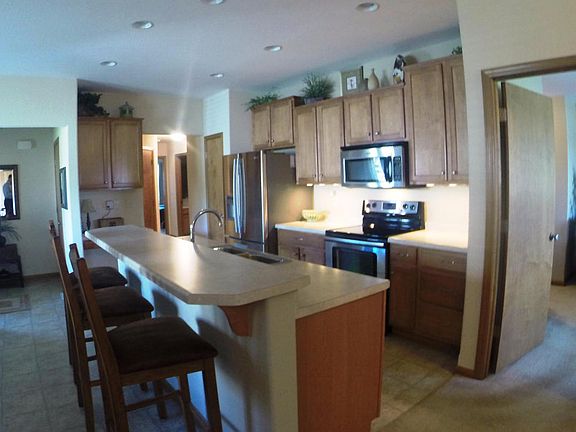 5th image of 260 Wildflower Cir