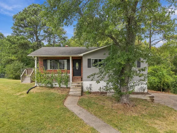 2640 Greenhills Cv SE, Cleveland, TN 37323