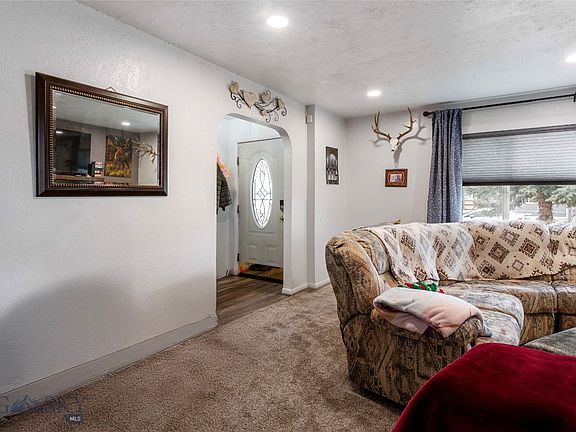 4th image of 1401 Sampson St