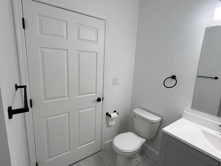24 S Elm St #105 — Photo 7