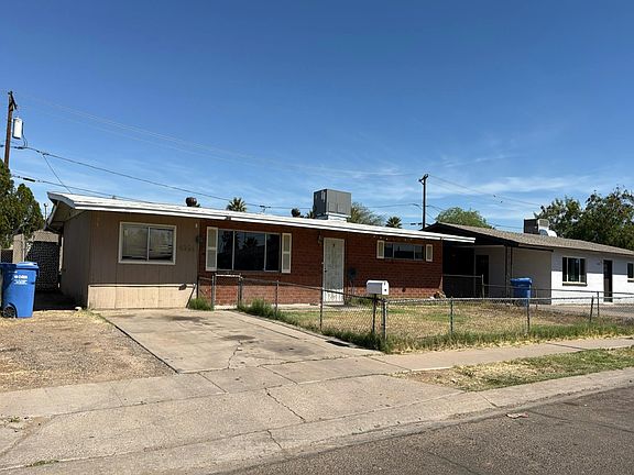 3rd image of 4224 W Portland St