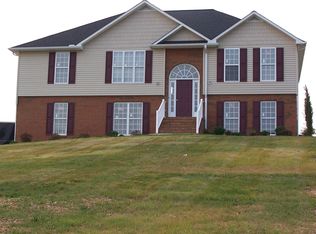 3332 Timber View Ln, Cookeville, TN 38506